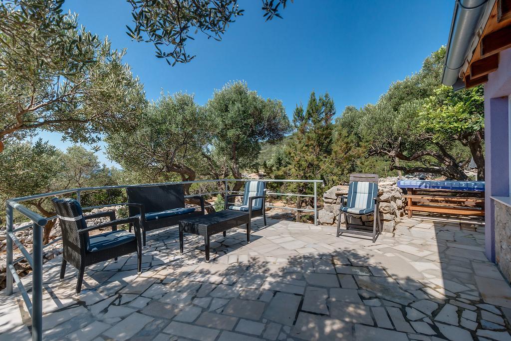 Holiday Home Nikol Вели-Лошинь Экстерьер фото