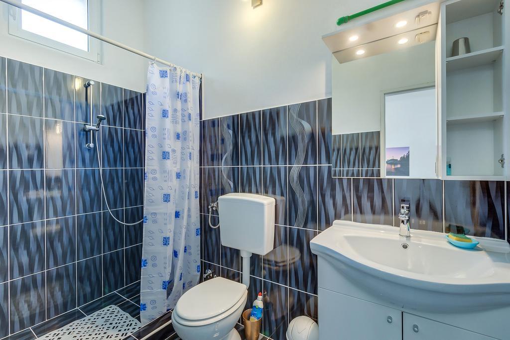 Holiday Home Nikol Вели-Лошинь Экстерьер фото