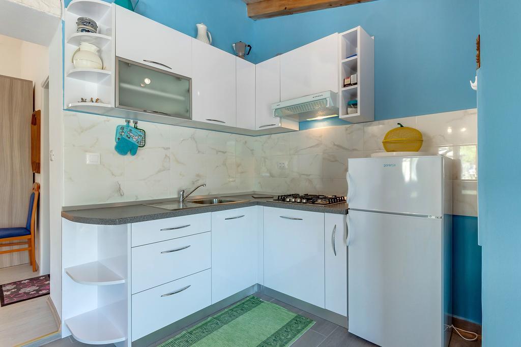 Holiday Home Nikol Вели-Лошинь Экстерьер фото